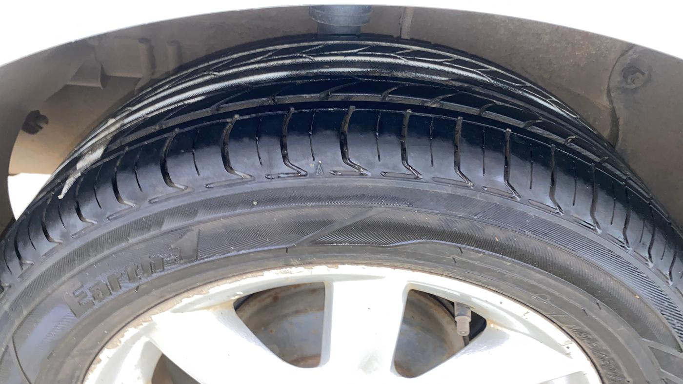 2014 Tata Zest XT PETROL, Petrol, Manual, 90,331 km, Right Rear Tyre Tread