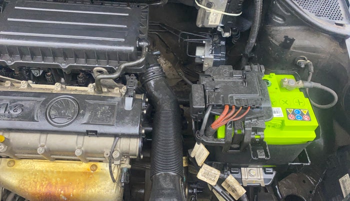 2018 Skoda Rapid STYLE 1.6 MPI, Petrol, Manual, 31,841 km, Engine View - Left