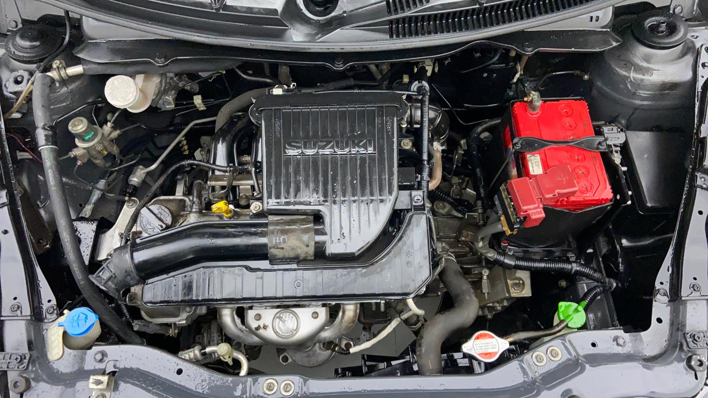 2014 Maruti Swift VXI D, Petrol, Manual, 17,908 km, Open Bonet