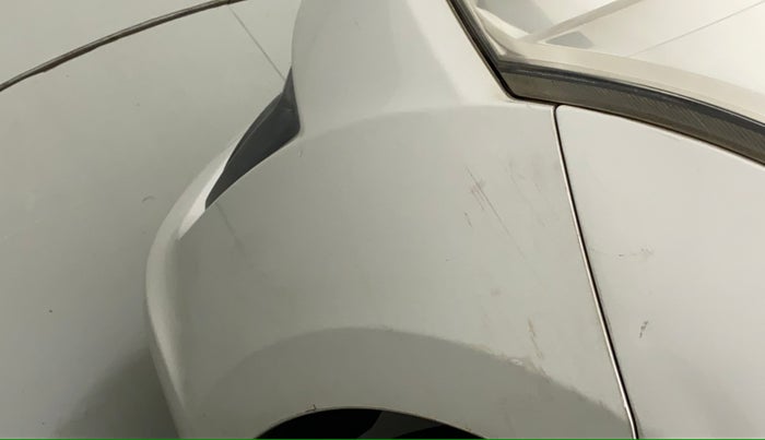 2014 Maruti Ertiga VXI CNG, CNG, Manual, 1,03,325 km, Front bumper - Minor scratches