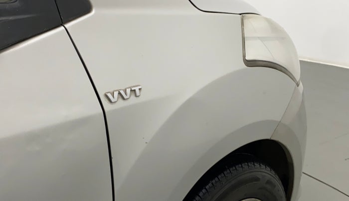 2014 Maruti Ertiga VXI CNG, CNG, Manual, 1,03,325 km, Right fender - Paint has minor damage