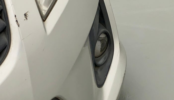 2014 Maruti Ertiga VXI CNG, CNG, Manual, 1,03,325 km, Left fog light - Minor damage