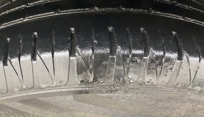 2021 KIA SONET GTX PLUS 1.0 DCT, Petrol, Automatic, 37,099 km, Right Front Tyre Tread