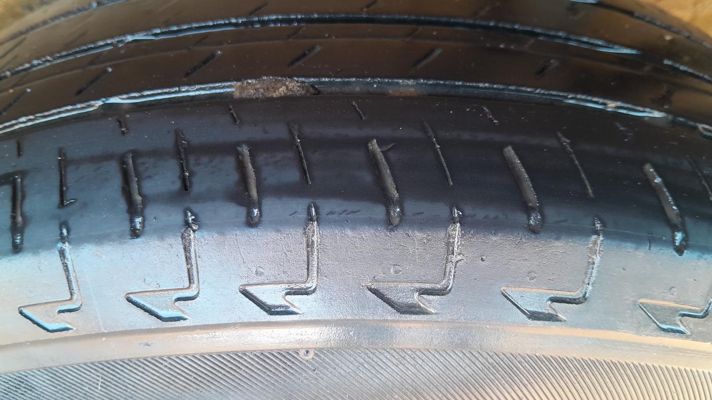 2022 Maruti Celerio ZXI AMT, Petrol, Automatic, 60,417 km, Left Rear Tyre Tread