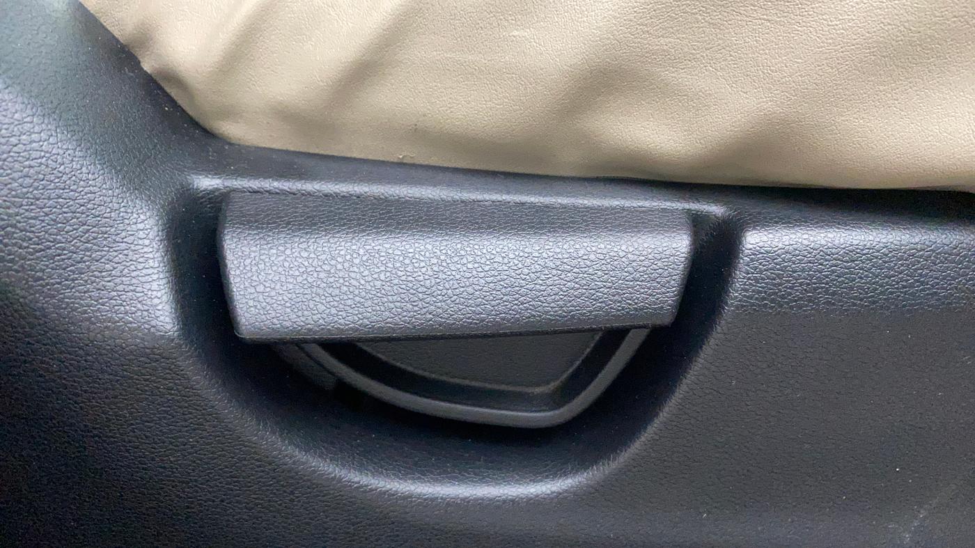 2019 Hyundai NEW SANTRO SPORTZ AMT, Petrol, Automatic, 28,292 km, Driver Side Adjustment Panel