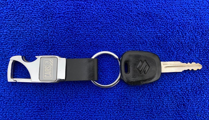 2015 Maruti Alto K10 VXI, CNG, Manual, 49,477 km, Key Close Up