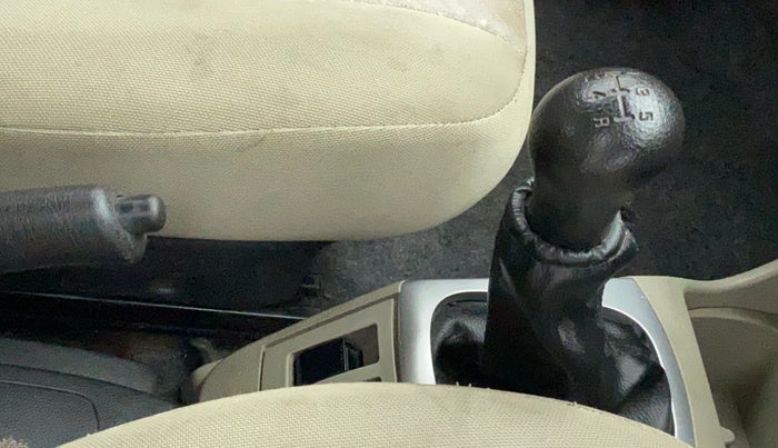 2015 Maruti Alto K10 VXI, CNG, Manual, 49,477 km, Gear Lever
