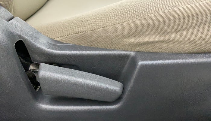 2015 Maruti Alto K10 VXI, CNG, Manual, 49,477 km, Driver Side Adjustment Panel