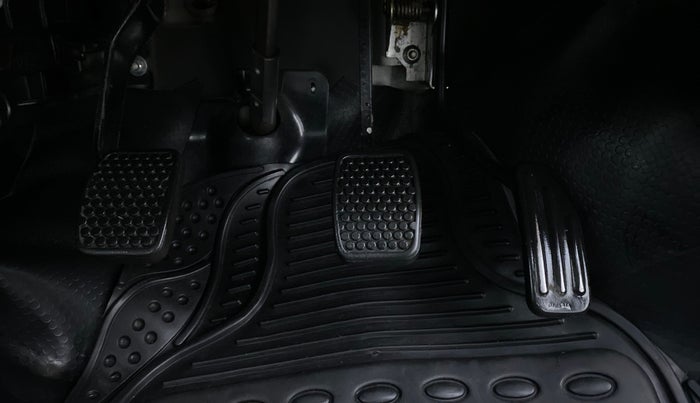 2010 Maruti Alto LX, Petrol, Manual, 7,997 km, Pedals