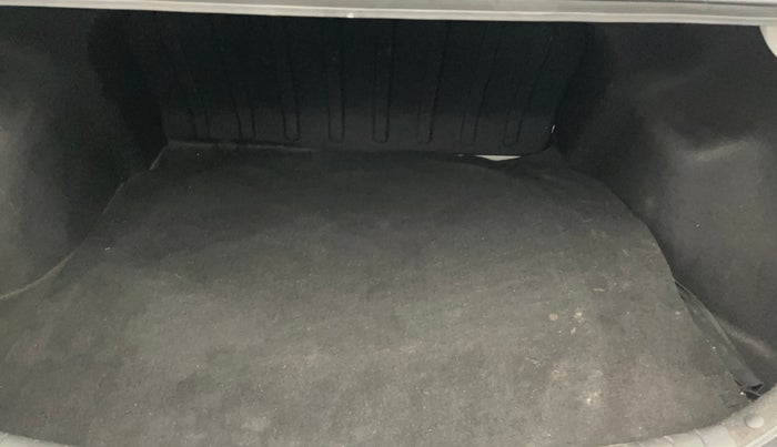 2018 Hyundai Verna 1.6 VTVT SX, Petrol, Manual, 25,790 km, Boot Inside