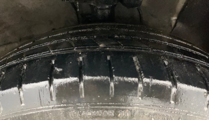 2018 Hyundai Verna 1.6 VTVT SX, Petrol, Manual, 25,790 km, Right Front Tyre Tread