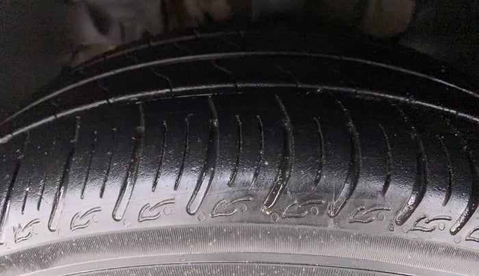 2017 Tata TIGOR Revotron XT, Petrol, Manual, 70,703 km, Left Front Tyre Tread
