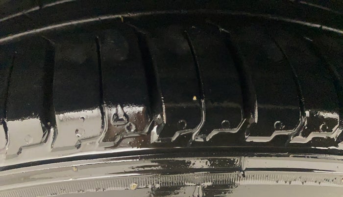 2022 Tata Tiago XZA PLUS PETROL, Petrol, Automatic, 64,454 km, Left Front Tyre Tread