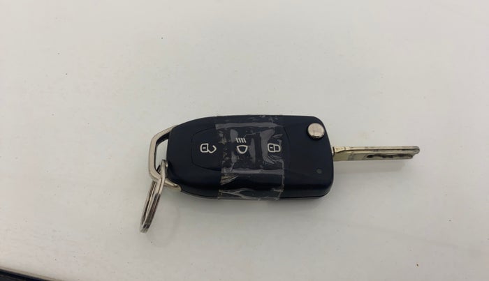 2022 Tata Tiago XZA PLUS PETROL, Petrol, Automatic, 64,454 km, Key Close Up