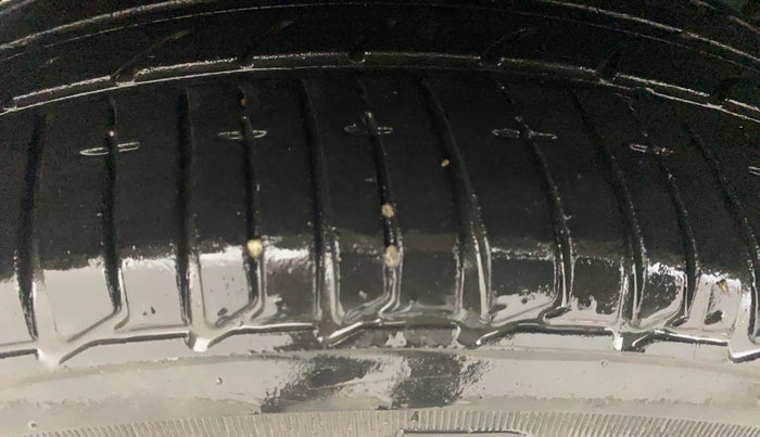 2022 Tata Tiago XZA PLUS PETROL, Petrol, Automatic, 64,454 km, Right Rear Tyre Tread