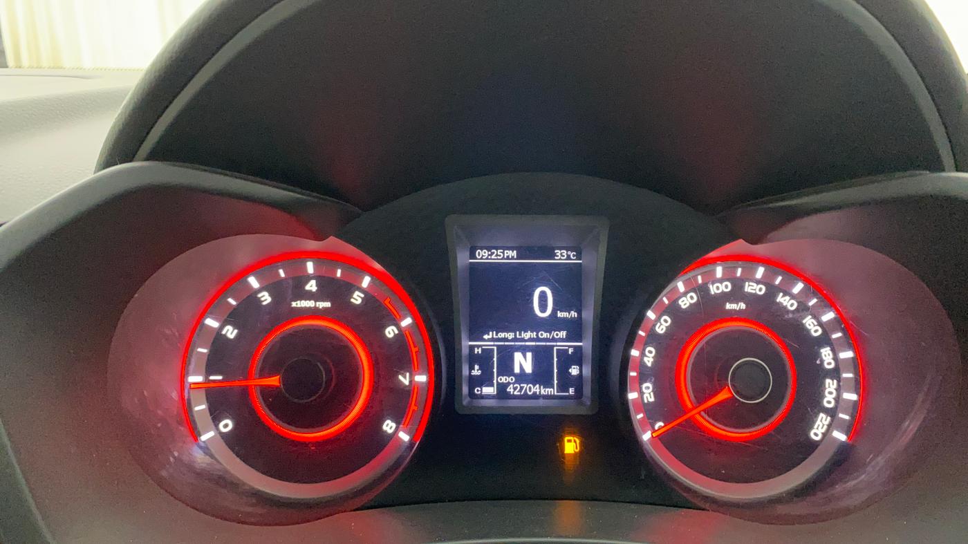 2020 Mahindra XUV300 W8 (O) 1.2 PETROL, Petrol, Manual, 42,629 km, Odometer Image