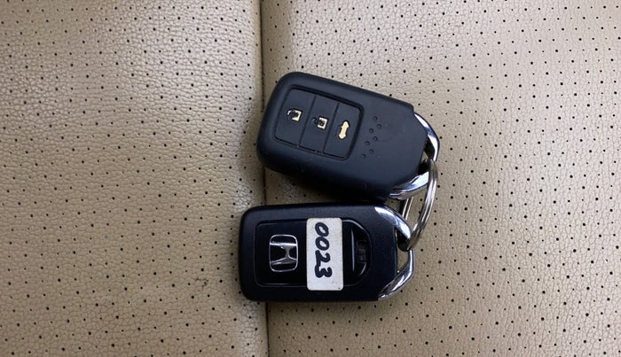 2017 Honda City 1.5L I-VTEC VX, Petrol, Manual, 23,194 km, Key Close Up