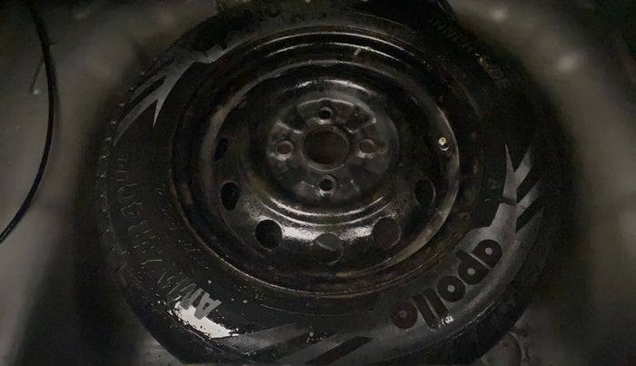 2013 Hyundai Eon MAGNA +, Petrol, Manual, 1,20,028 km, Spare Tyre