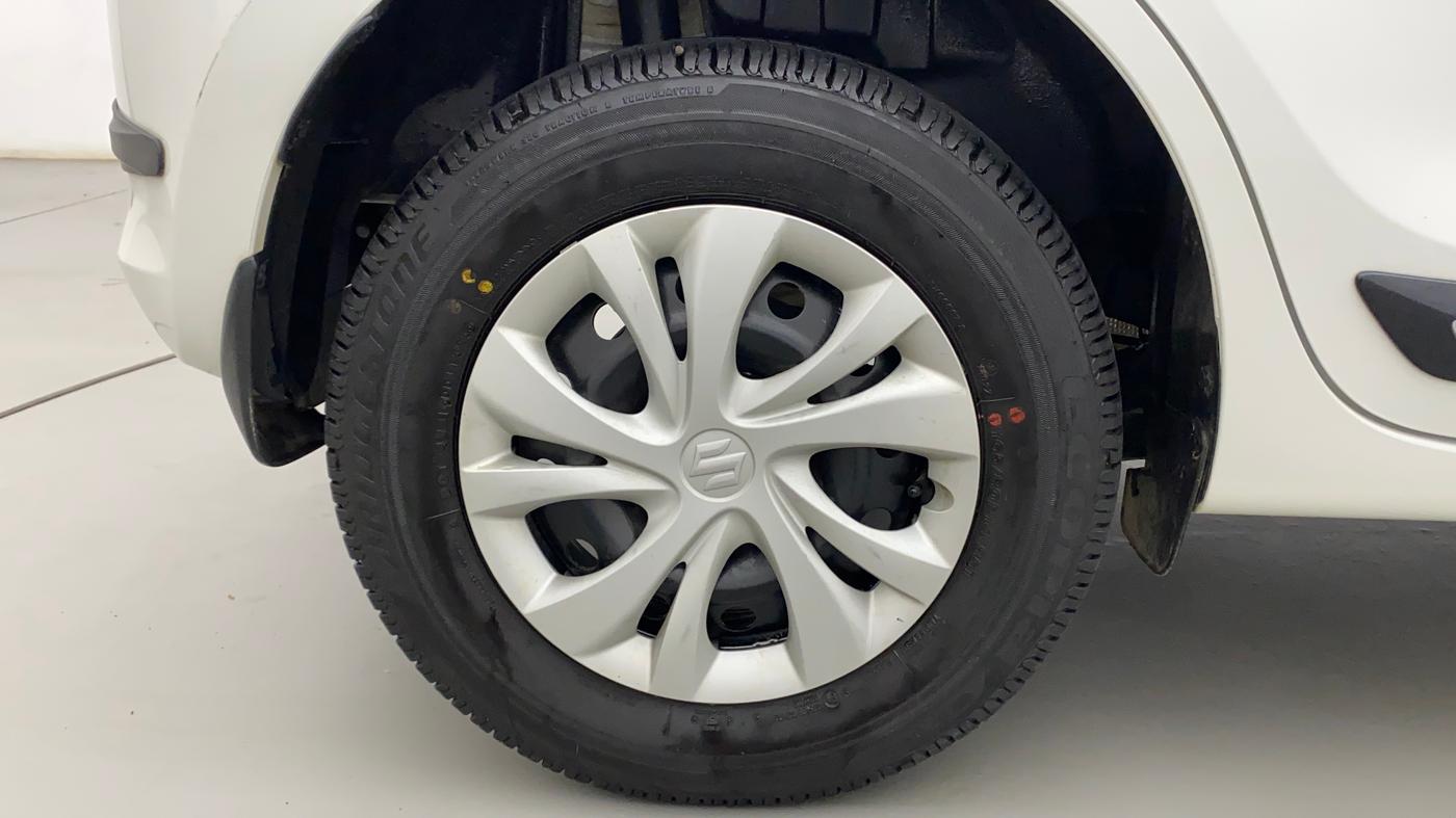 2023 Maruti Swift VXI, Petrol, Manual, 3,358 km, Right Rear Wheel