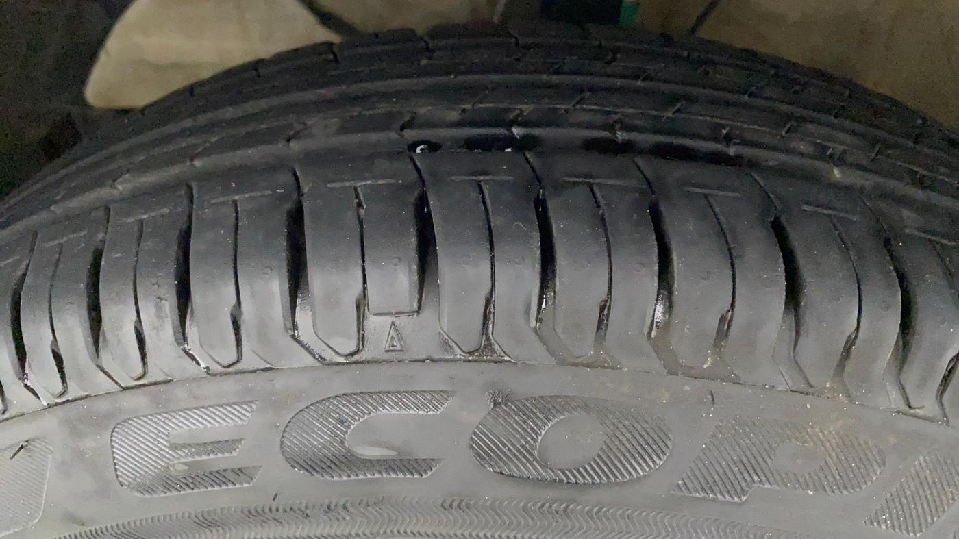 2023 Maruti Swift VXI, Petrol, Manual, 3,358 km, Left Front Tyre Tread