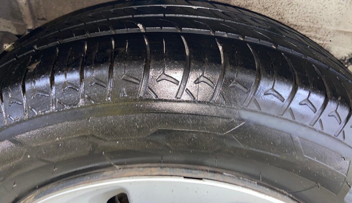2019 Maruti Celerio VXI CNG, CNG, Manual, 1,12,458 km, Right Rear Tyre Tread
