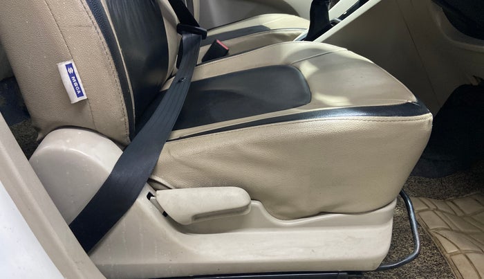 2019 Maruti Celerio VXI CNG, CNG, Manual, 1,12,458 km, Driver Side Adjustment Panel