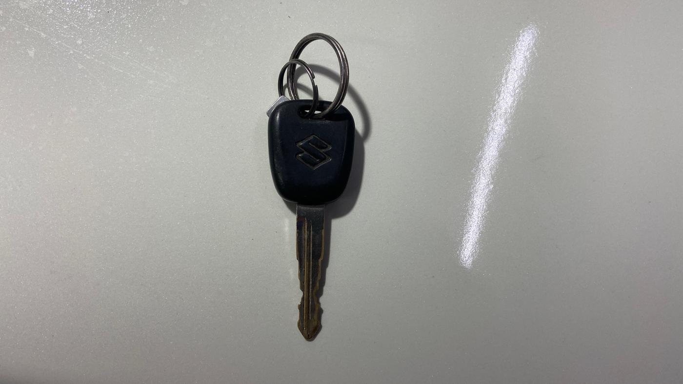 2019 Maruti Celerio VXI CNG, CNG, Manual, 1,12,458 km, Key Close Up