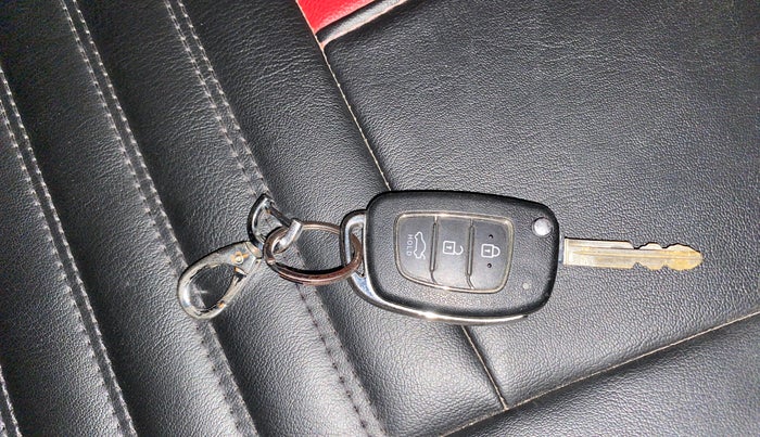 2020 Hyundai GRAND I10 NIOS SPORTZ 1.2 KAPPA VTVT, Petrol, Manual, 23,204 km, Key Close Up