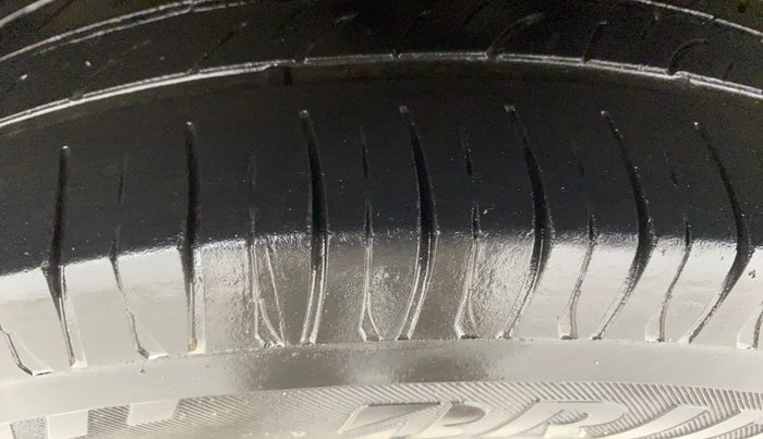 2020 Hyundai GRAND I10 NIOS SPORTZ 1.2 KAPPA VTVT, Petrol, Manual, 23,204 km, Left Front Tyre Tread