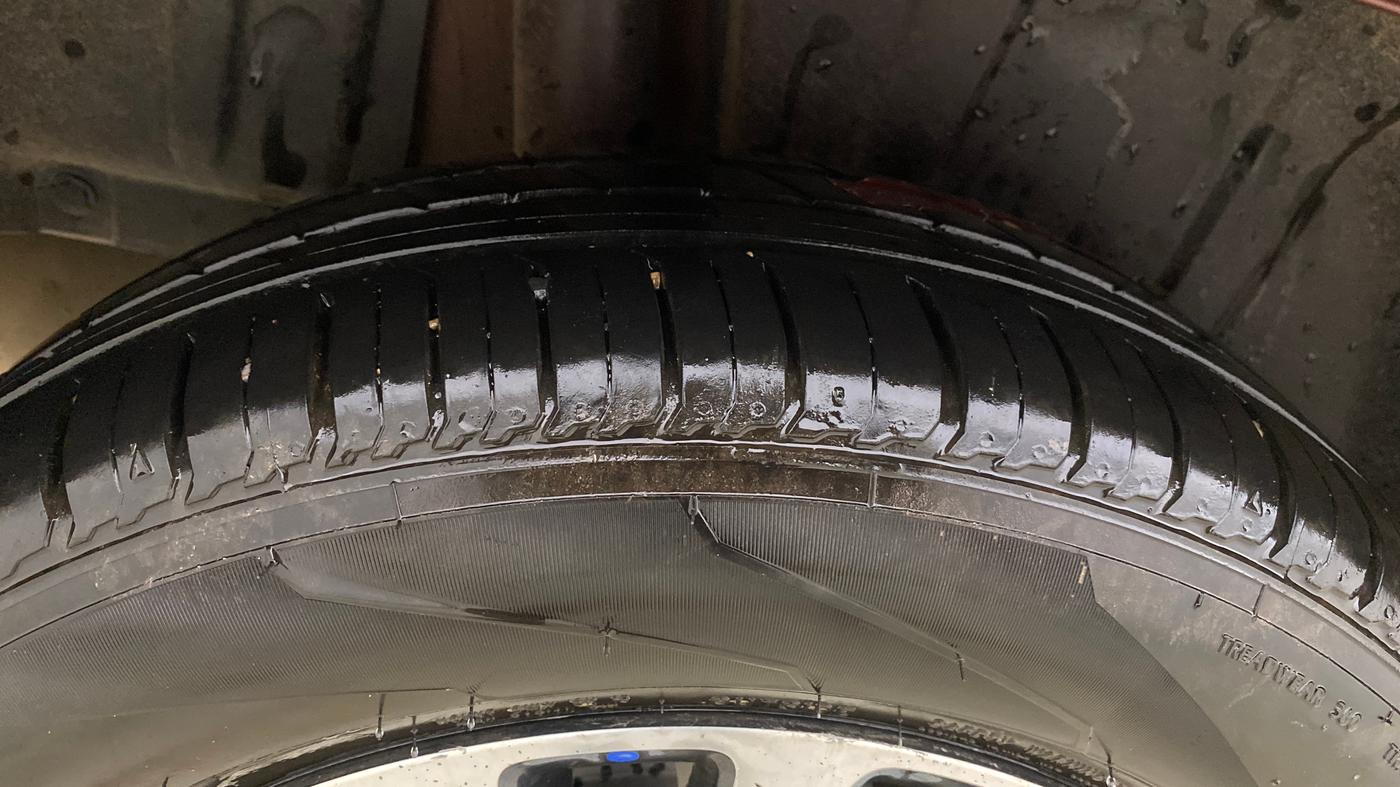 2022 Maruti Ertiga ZXI SHVS, Petrol, Manual, 68,419 km, Right Rear Tyre Tread