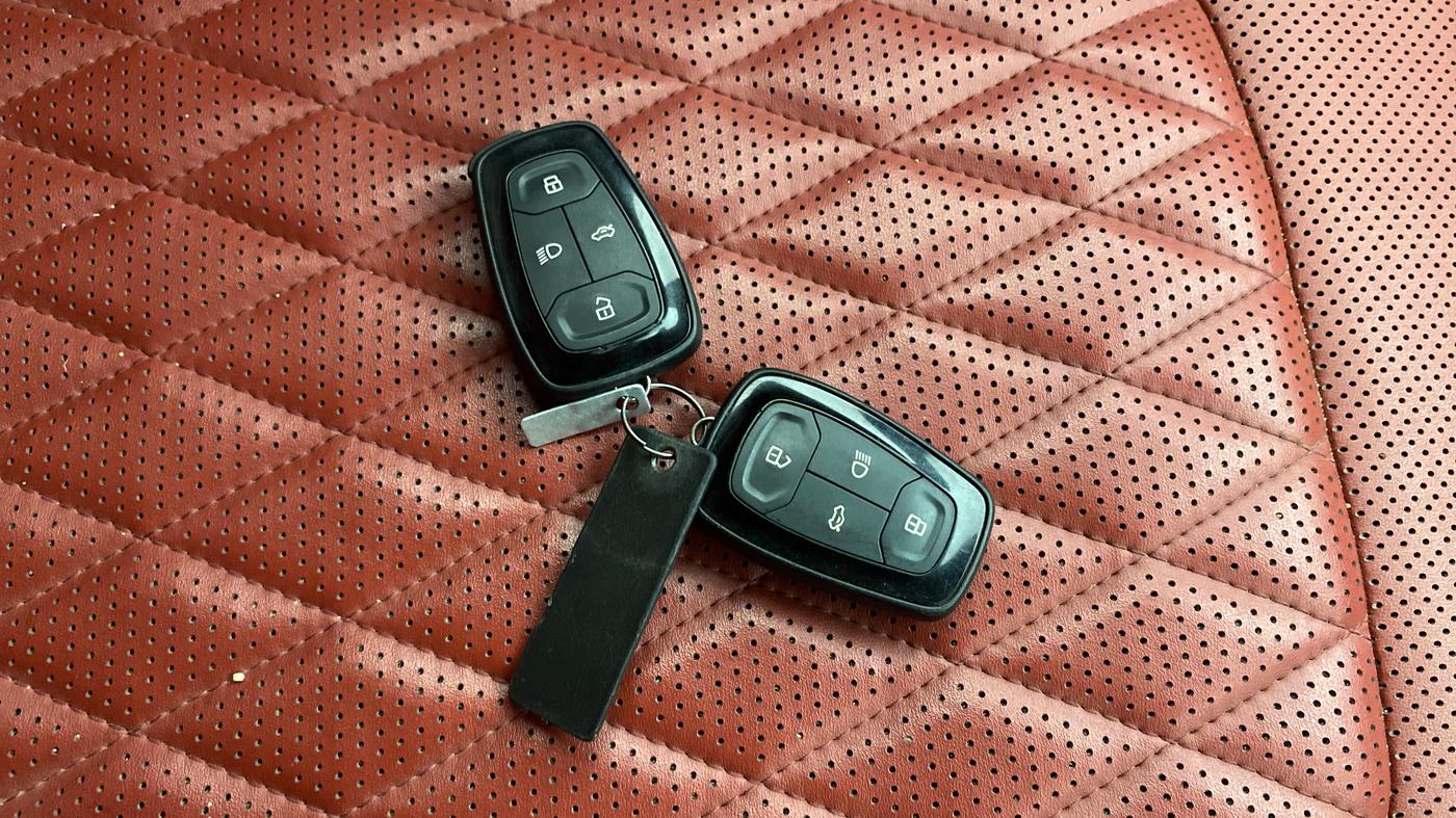 2023 Tata Harrier XZA + O 2.0L RED DARK EDITION 5 STR, Diesel, Automatic, 59,777 km, Key Close Up