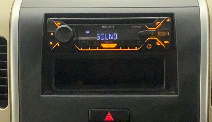 2018 Maruti Wagon R 1.0 LXI CNG, CNG, Manual, 65,313 km, Infotainment System