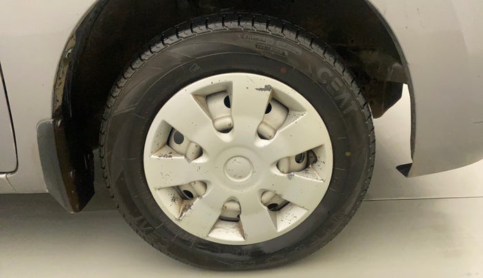 2018 Maruti Wagon R 1.0 LXI CNG, CNG, Manual, 65,313 km, Right Front Wheel
