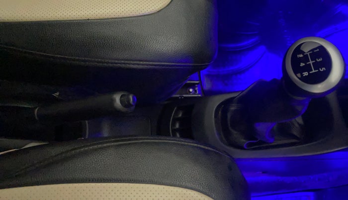 2018 Maruti Wagon R 1.0 LXI CNG, CNG, Manual, 65,313 km, Gear Lever