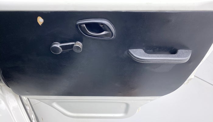 2018 Maruti Eeco 5 STR WITH AC PLUSHTR, Petrol, Manual, 90,177 km, Driver Side Door Panels Control