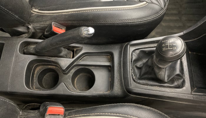 2022 Maruti Vitara Brezza LXI, Petrol, Manual, 54,365 km, Gear Lever