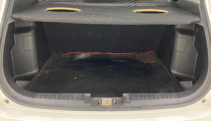 2022 Maruti Vitara Brezza LXI, Petrol, Manual, 54,365 km, Boot Inside