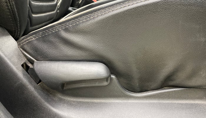 2022 Maruti Vitara Brezza LXI, Petrol, Manual, 54,365 km, Driver Side Adjustment Panel