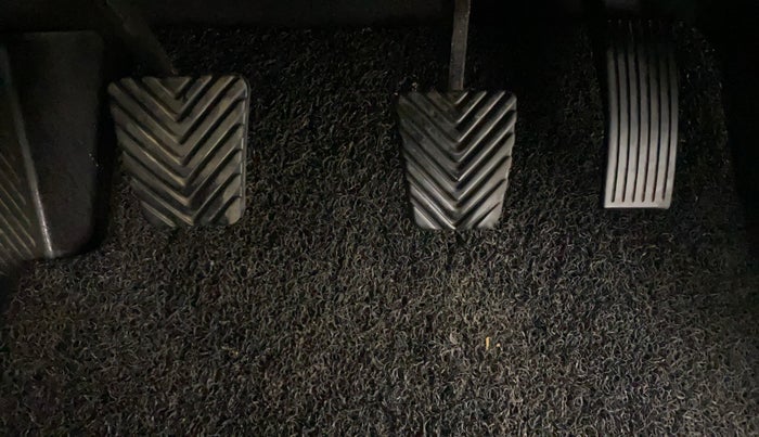 2017 Hyundai Elite i20 ASTA 1.2 (O), Petrol, Manual, 26,246 km, Pedals