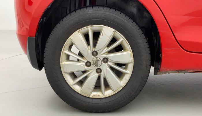 2017 Maruti Swift ZXI, Petrol, Manual, 84,289 km, Right Rear Wheel