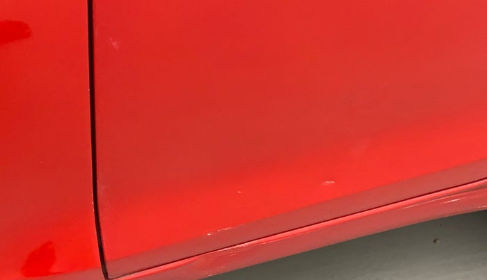 2017 Maruti Swift ZXI, Petrol, Manual, 84,289 km, Rear left door - Minor scratches