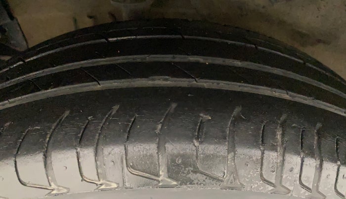 2018 Tata NEXON XZA PLUS DIESEL, Diesel, Automatic, 34,059 km, Right Rear Tyre Tread