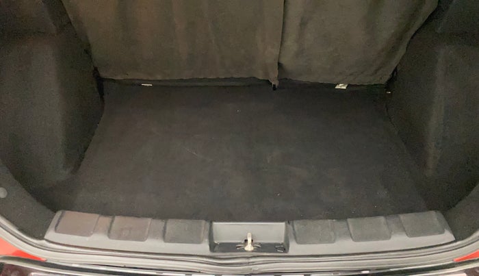 2018 Tata NEXON XZA PLUS DIESEL, Diesel, Automatic, 34,059 km, Boot Inside