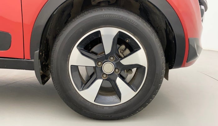 2018 Tata NEXON XZA PLUS DIESEL, Diesel, Automatic, 34,059 km, Right Front Wheel