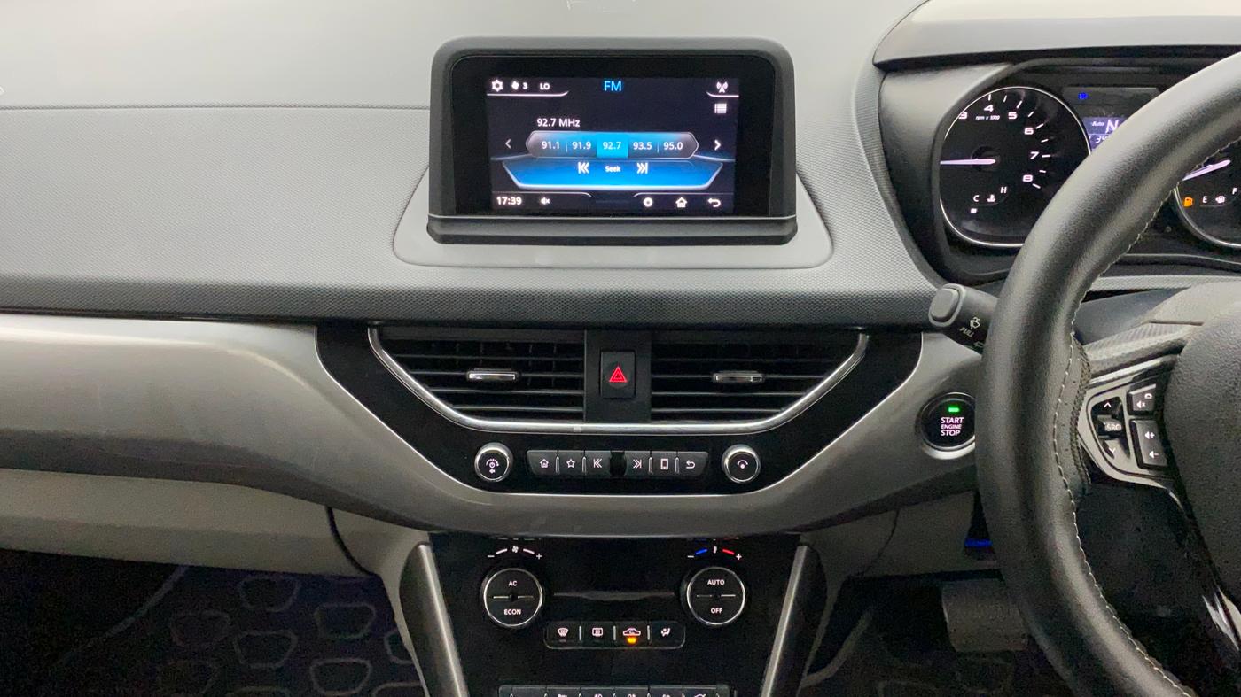 2018 Tata NEXON XZA PLUS DIESEL, Diesel, Automatic, 34,059 km, Air Conditioner