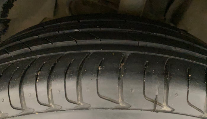 2018 Tata NEXON XZA PLUS DIESEL, Diesel, Automatic, 34,059 km, Right Front Tyre Tread