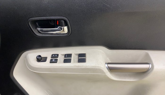 2017 Maruti IGNIS DELTA 1.2, Petrol, Manual, 26,947 km, Driver Side Door Panels Control