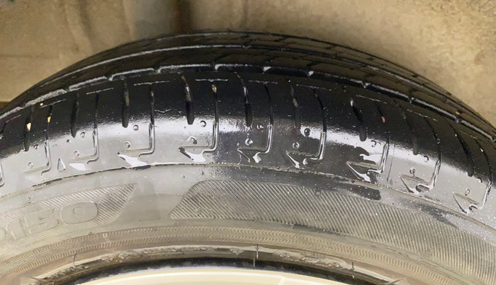 2017 Maruti IGNIS DELTA 1.2, Petrol, Manual, 26,947 km, Right Rear Tyre Tread