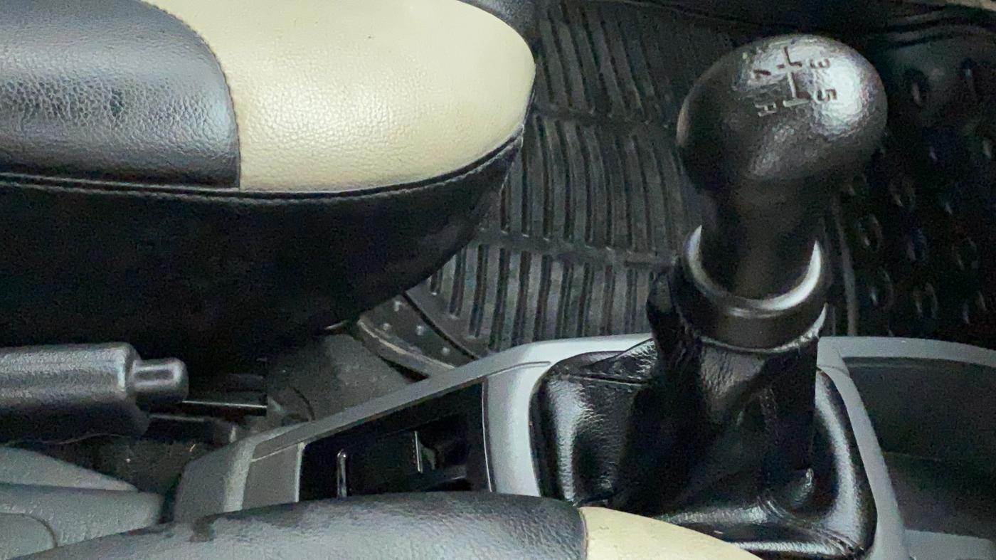 2013 Maruti Alto 800 LXI, Petrol, Manual, 33,353 km, Gear Lever