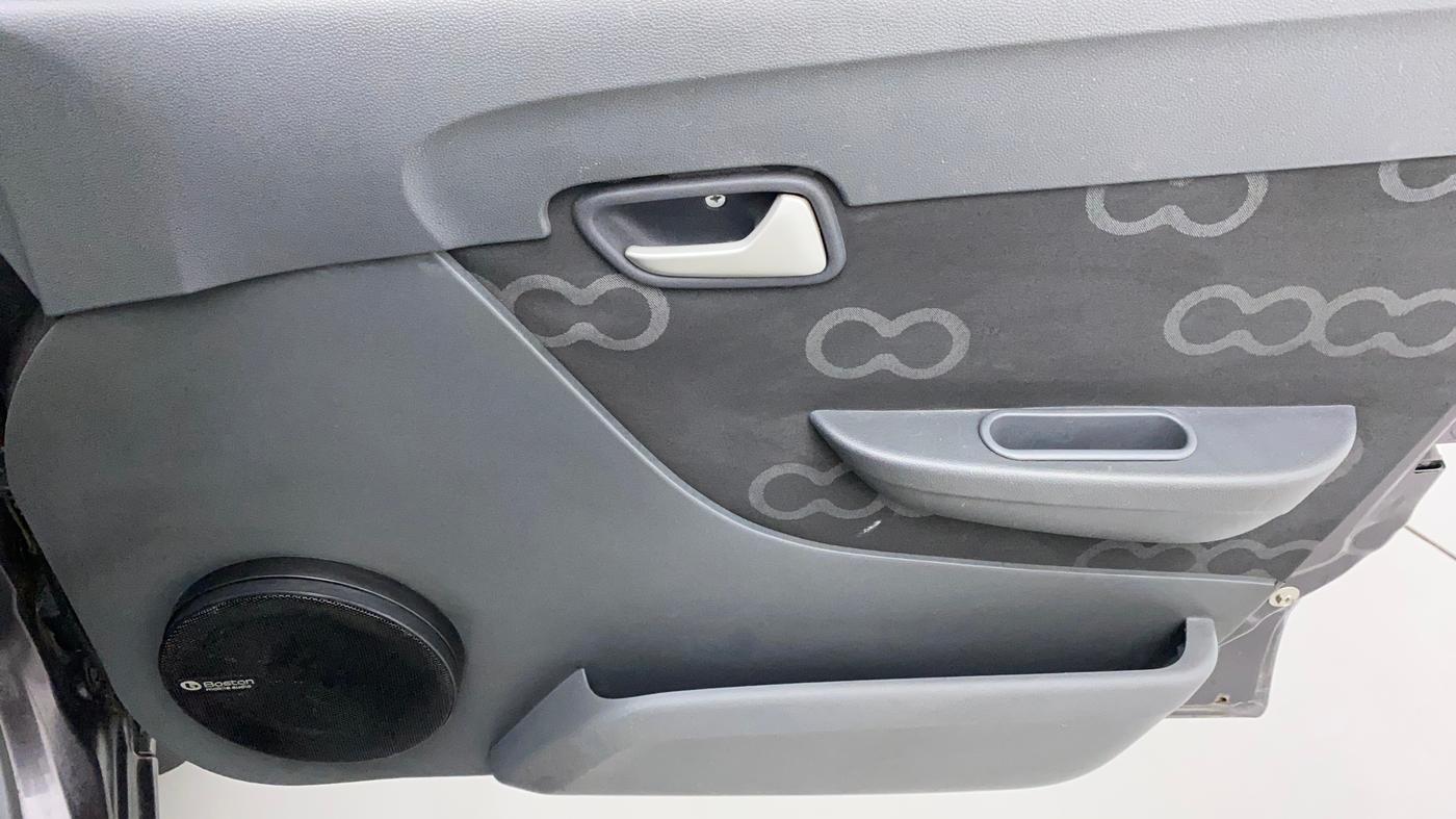 2013 Maruti Alto 800 LXI, Petrol, Manual, 33,353 km, Driver Side Door Panels Control